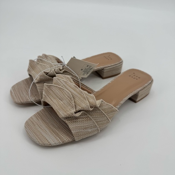 A New Day Beige Lyta Raffia Ruffle Sandals Size 9.5 - Picture 3 of 8